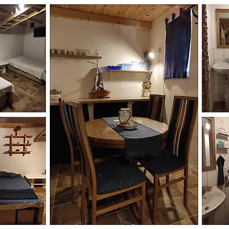 Holiday home Mala Oaza Vrisnik